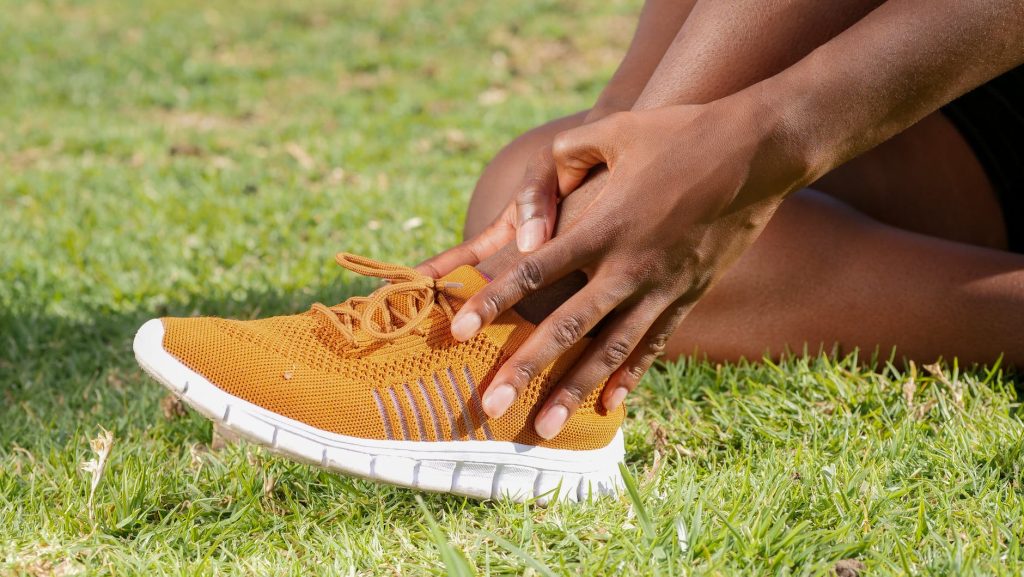 leg-pain-after-swimming-causes-and-how-to-prevent-and-treat-leg-pain